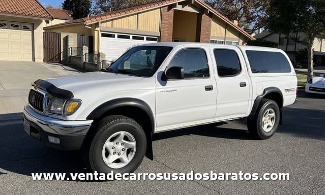 Camioneta usada Toyota Tacoma 2001 TRD 4x4 doble cabina en venta barata en Los Angeles CA USA