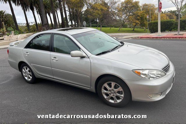 2005 Toyota Camry XLE platedo carro usado en venta por duenos particulares