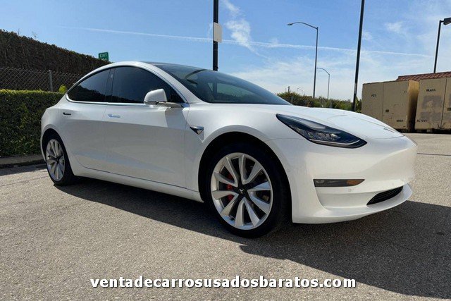 Dueno vende auto urgente 2018 Tesla Modelo 3 blanco